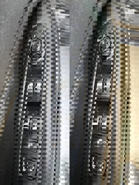 Certified 2019 Jeep Compass Altitude image 17