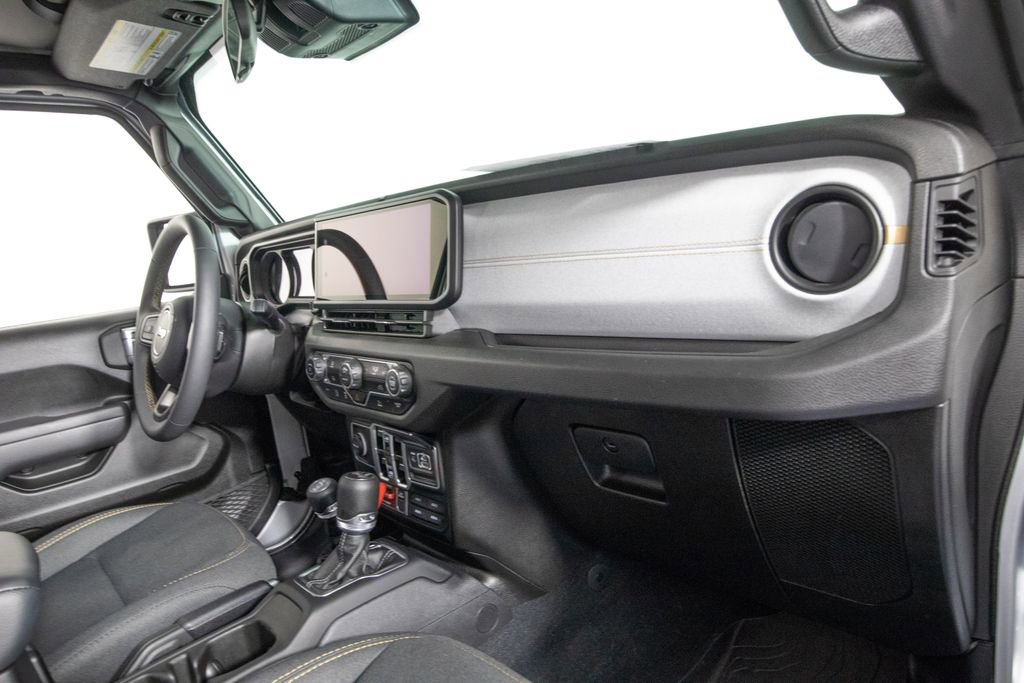 Used 2024 Jeep Wrangler Unlimited Sport AWD/4WD image 18