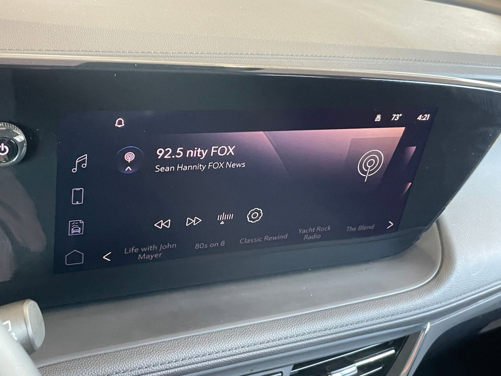 Used 2025 Buick Encore GX Preferred image 17