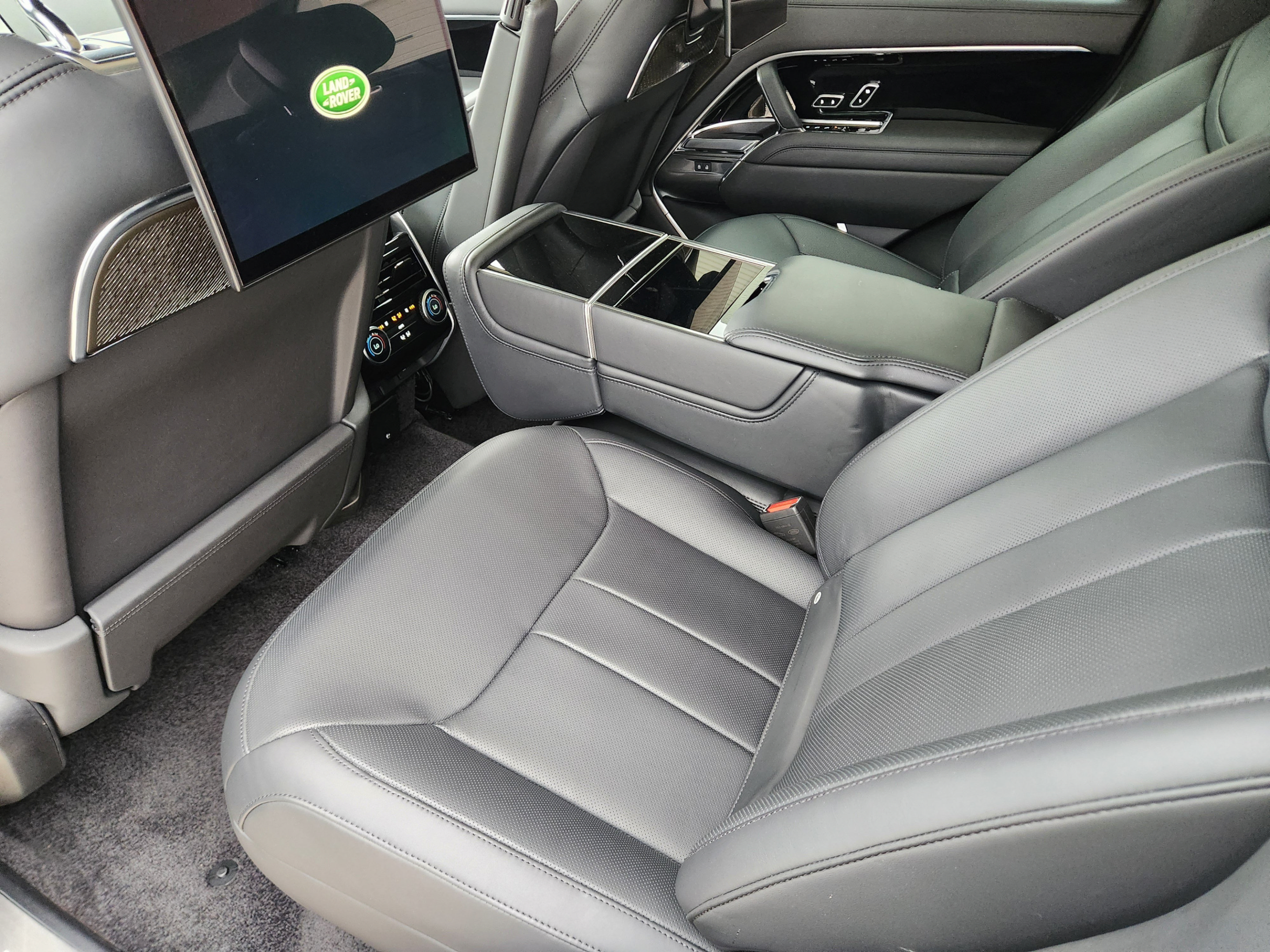 Certified 2023 Land Rover Range Rover Autobiography AWD/4WD image 26