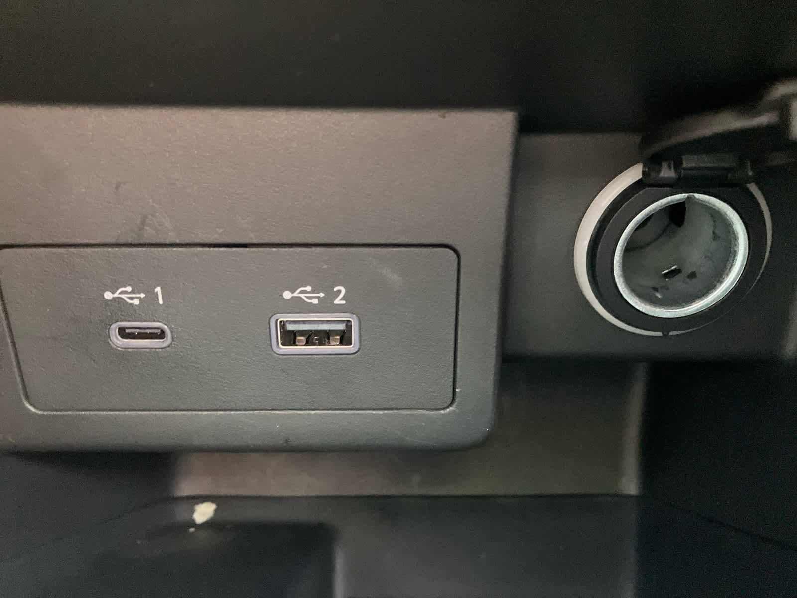 Used 2024 Nissan Kicks SR image 23