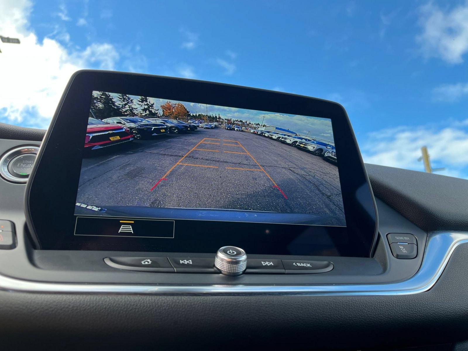 Used 2025 Chevrolet Blazer LT FWD image 24