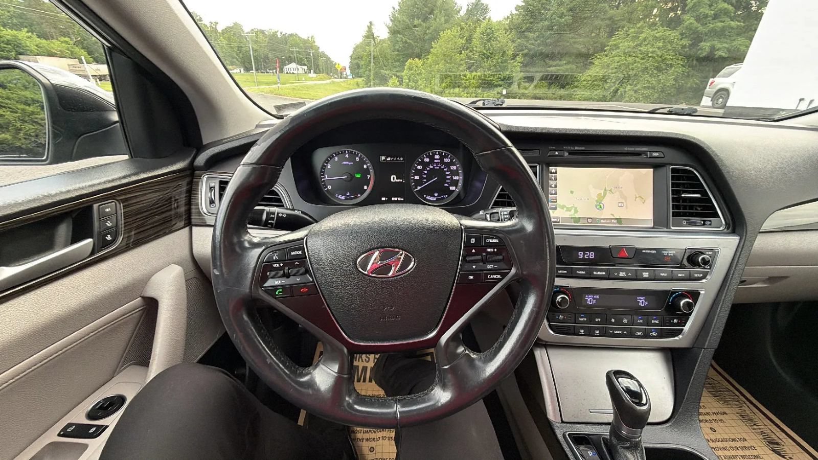 Used 2017 Hyundai Sonata Limited w/ Tech Package 03 FWD image 32