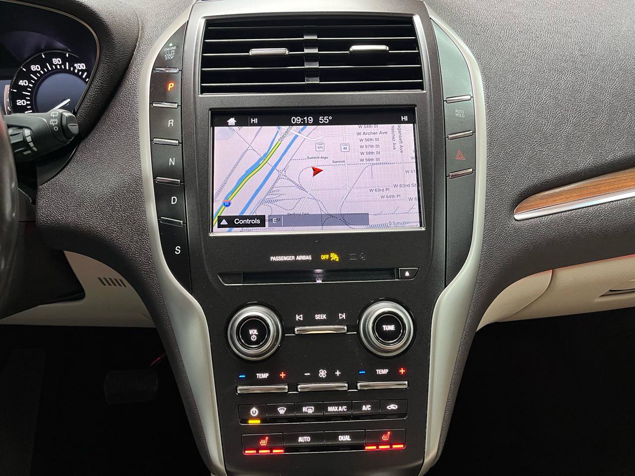 Used 2019 Lincoln MKC Select w/ Select Plus Package AWD/4WD image 19