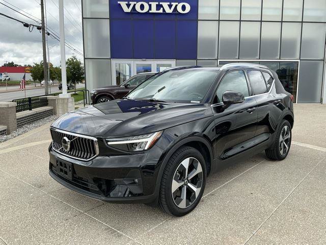 Certified 2023 Volvo XC40 B5 Plus w/ Protection Package Premier AWD/4WD image 1