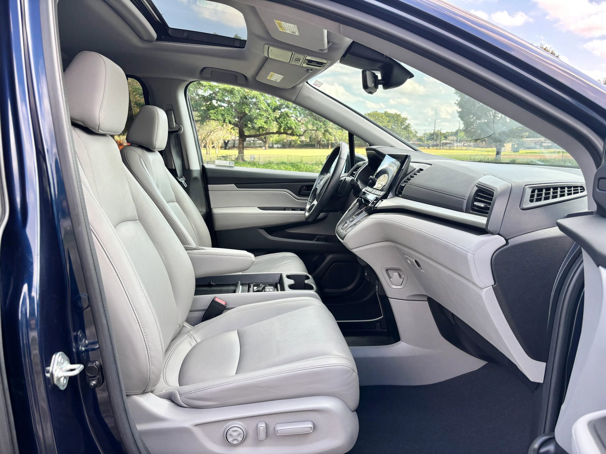 Used 2022 Honda Odyssey EX-L image 10