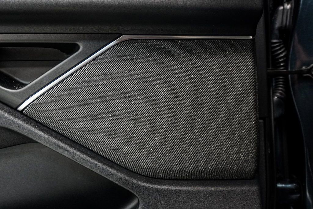 Used 2025 Lincoln Navigator L Reserve image 10