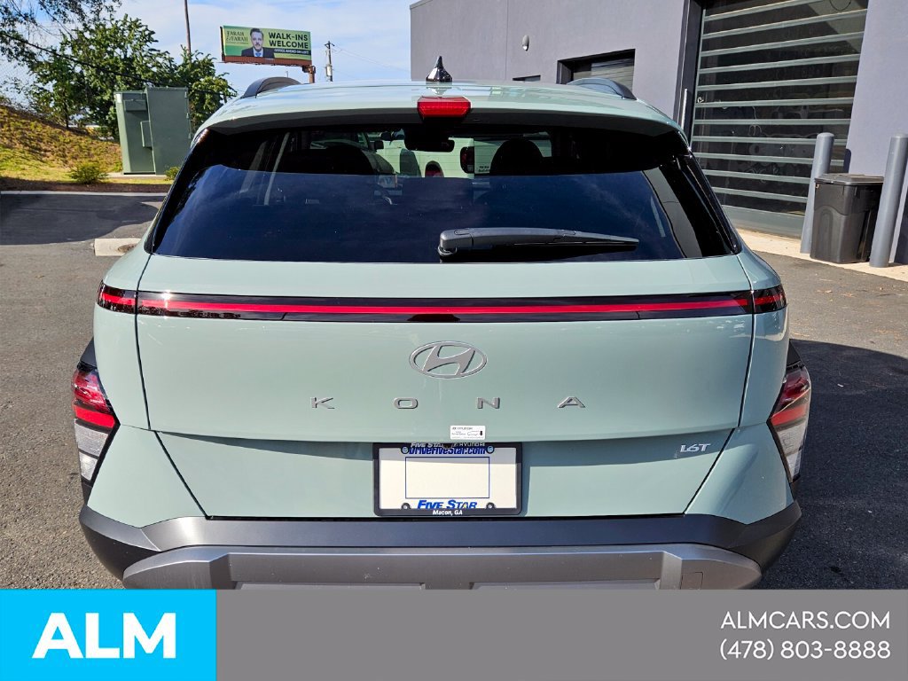 Used 2026 Hyundai Kona SEL Premium FWD image 12