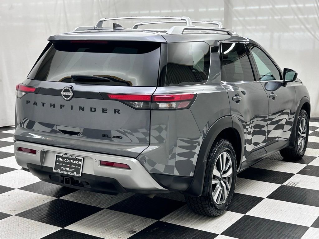 Used 2025 Nissan Pathfinder SL w/ Black Appearance Package image 7