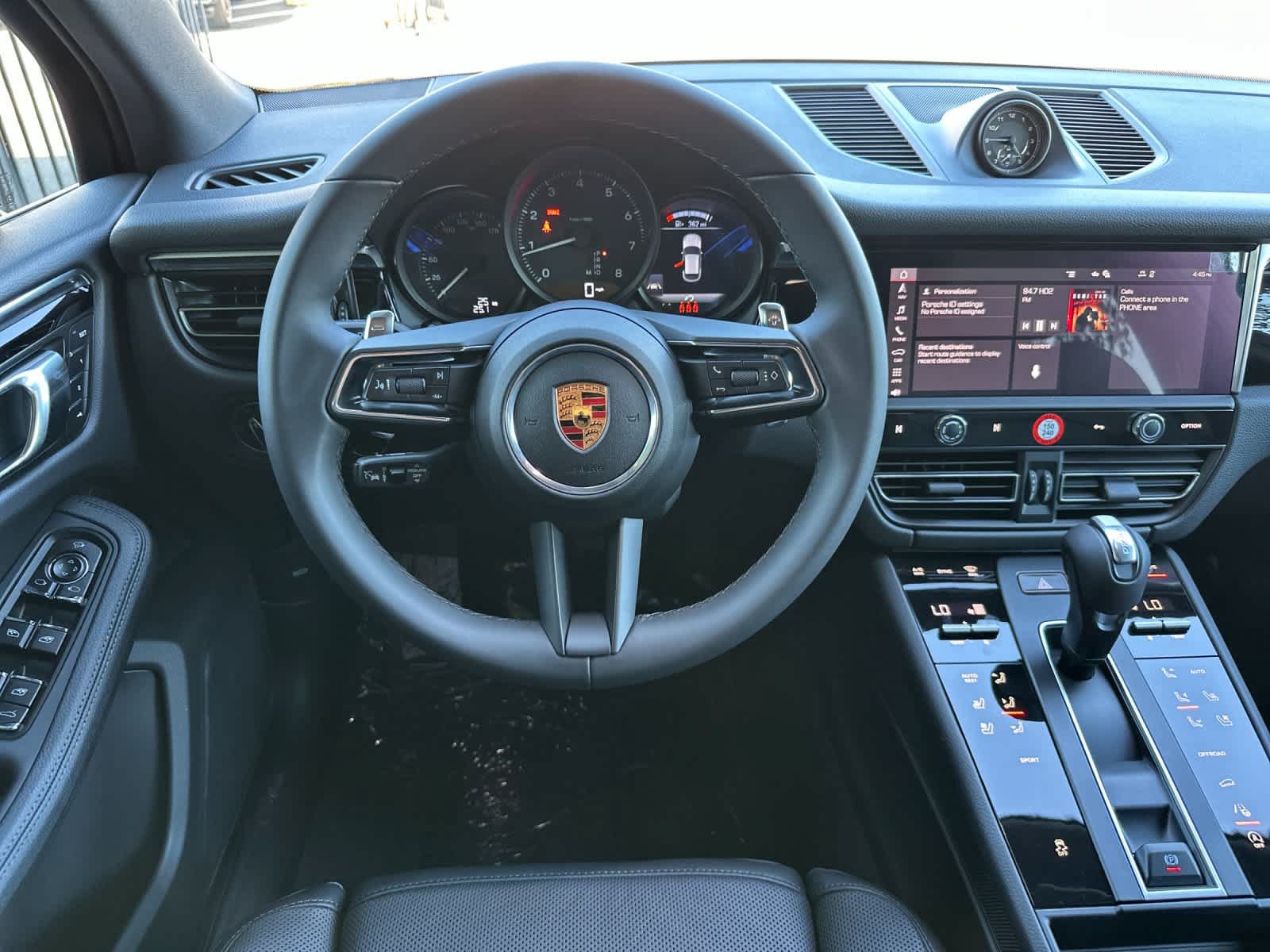 New 2026 Porsche Macan AWD/4WD image 15
