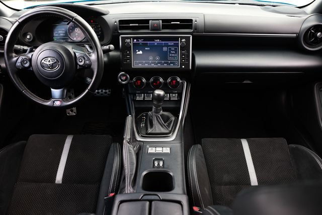 Used 2022 Toyota GR86 Premium RWD image 2
