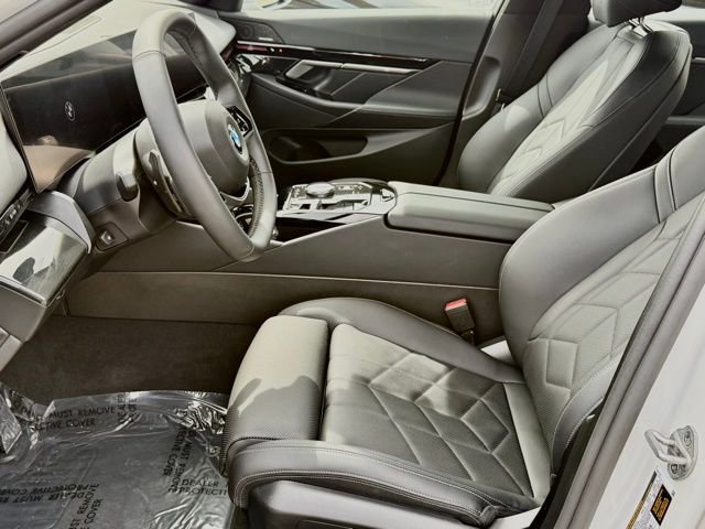 Used 2026 BMW 530i w/ Premium Package RWD image 20