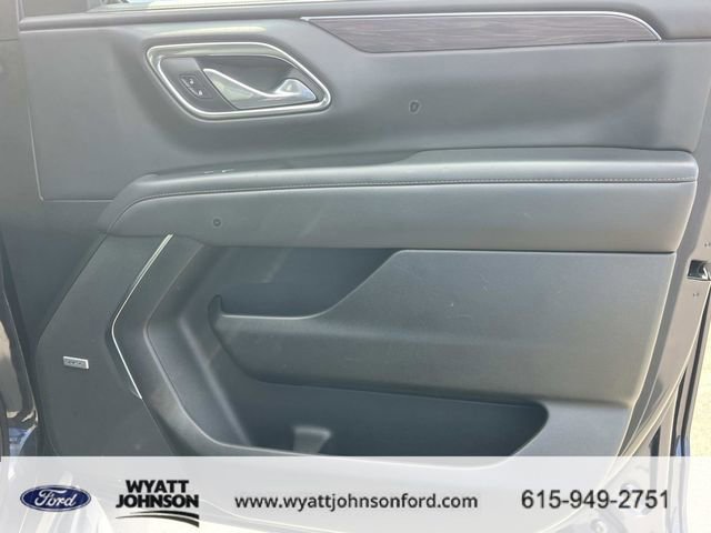 Used 2024 Chevrolet Suburban LT image 24