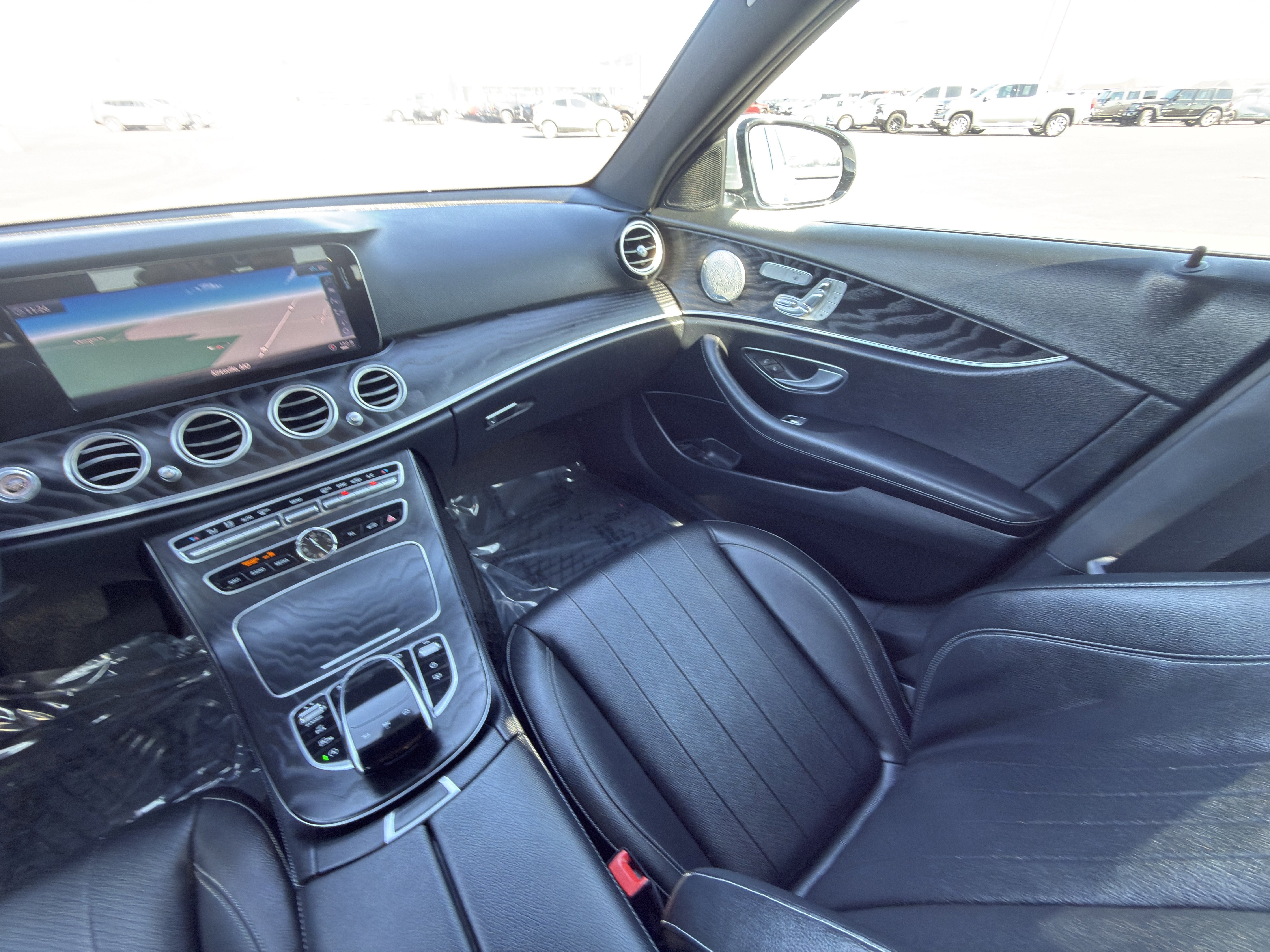 Used 2019 Mercedes-Benz E 300 4MATIC image 29