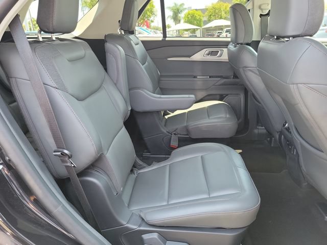 Used 2026 Ford Explorer Active w/ Active Comfort Package RWD image 19