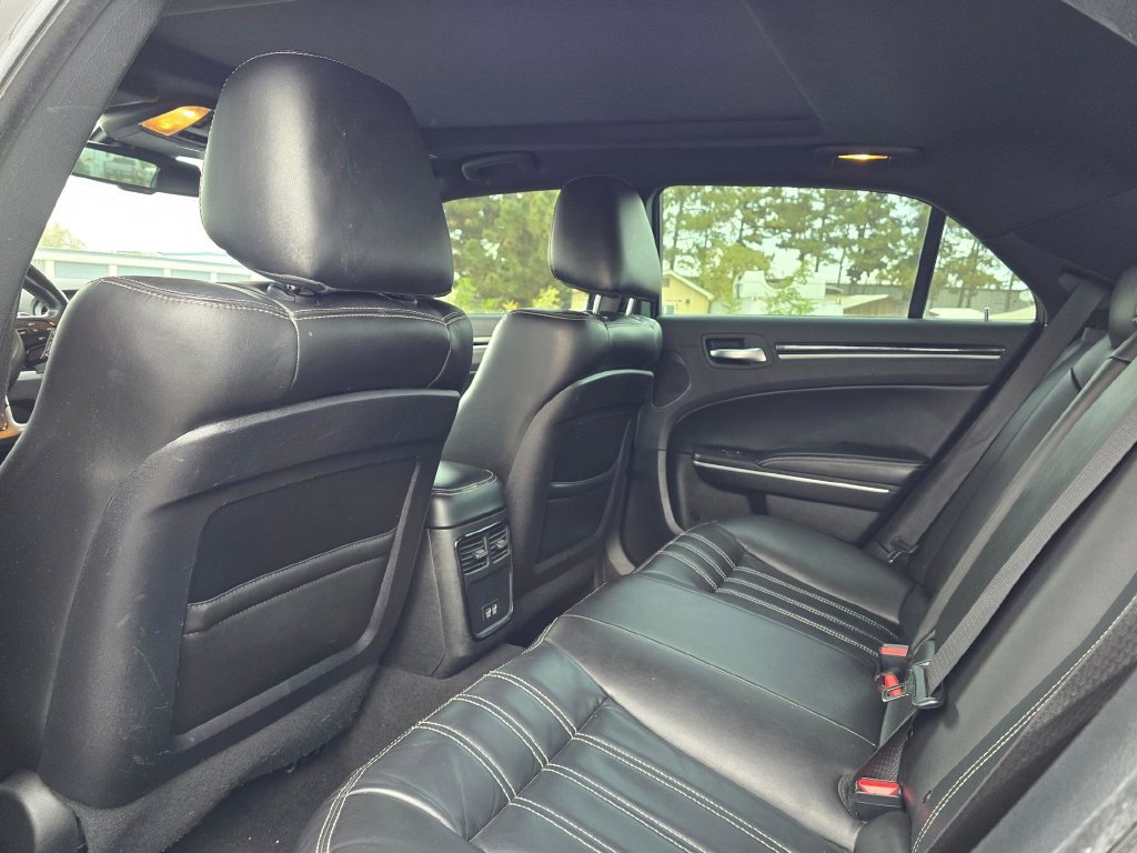 Used 2022 Chrysler 300 S RWD image 12