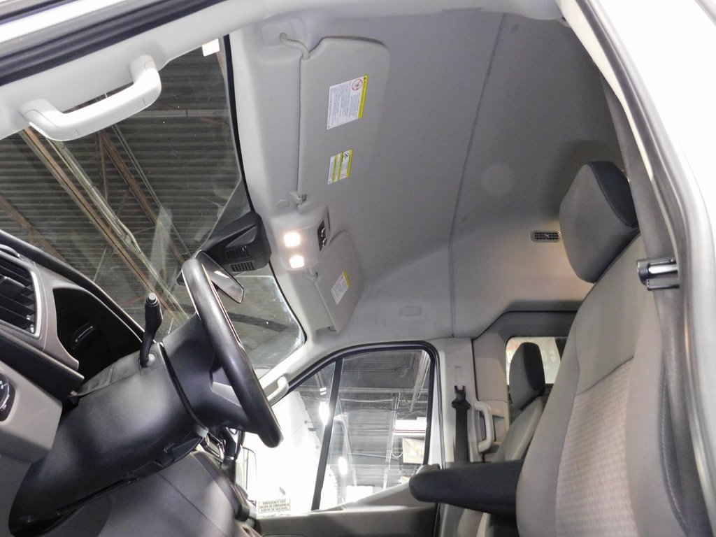 Used 2023 Ford Transit 350 XLT image 34