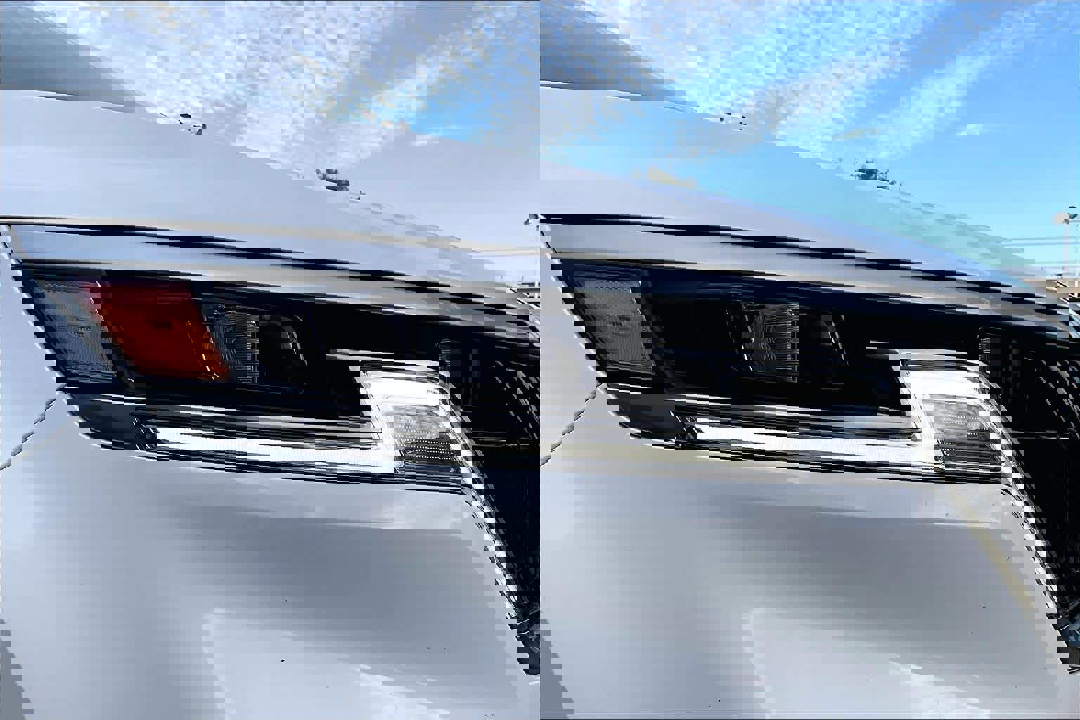 Used 2024 Kia Carnival LX image 25