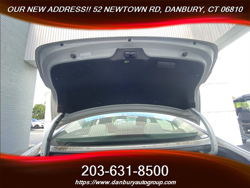 Used 2018 Hyundai Elantra SE FWD image 19