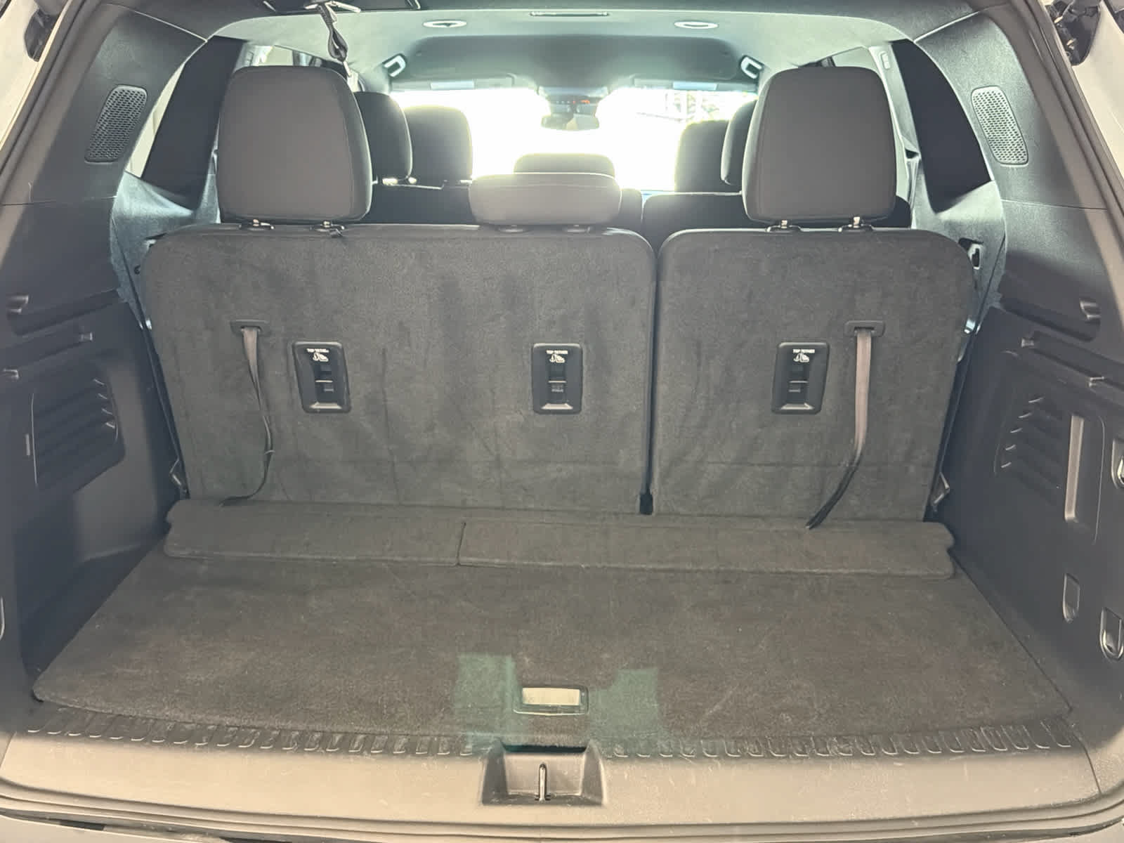 Used 2025 GMC Acadia Elevation FWD image 7