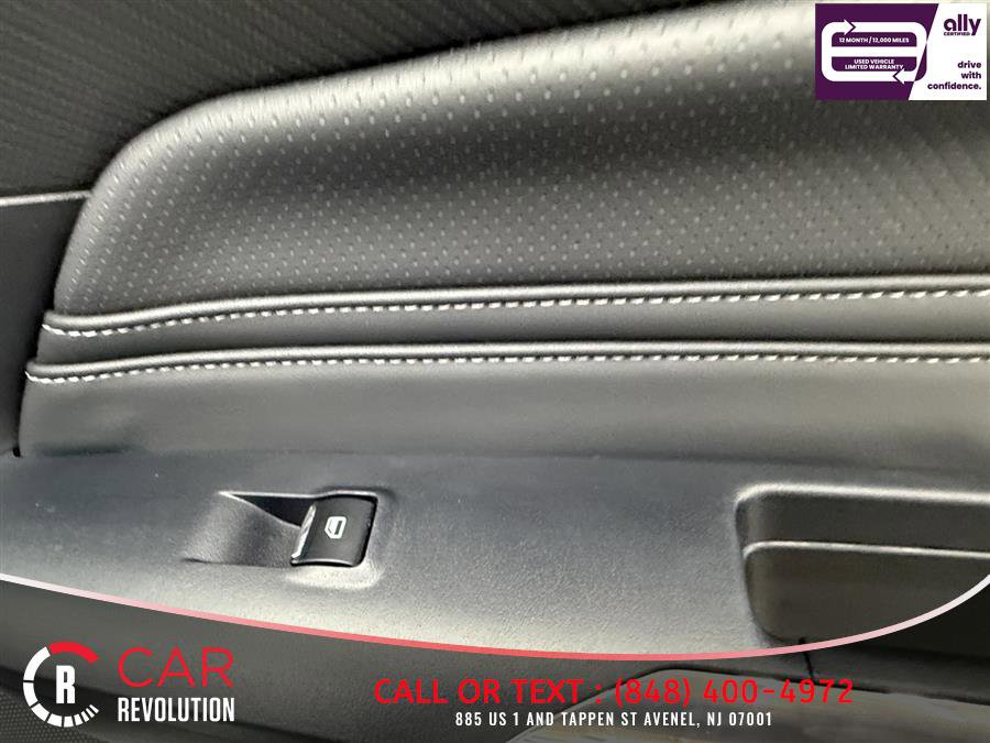 Used 2025 Ford Mustang Premium RWD image 38