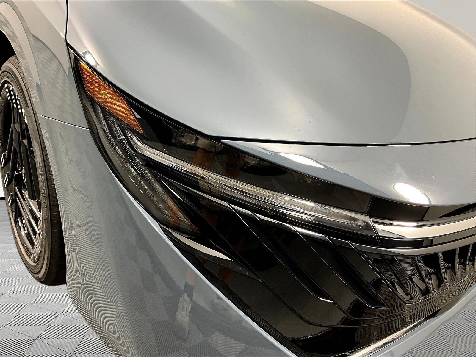 New 2026 Nissan Sentra SR FWD image 8