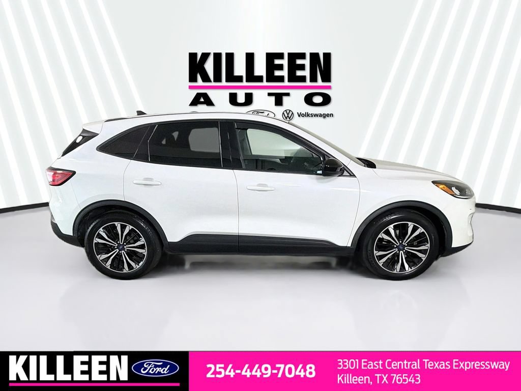 Used 2022 Ford Escape SE FWD image 10