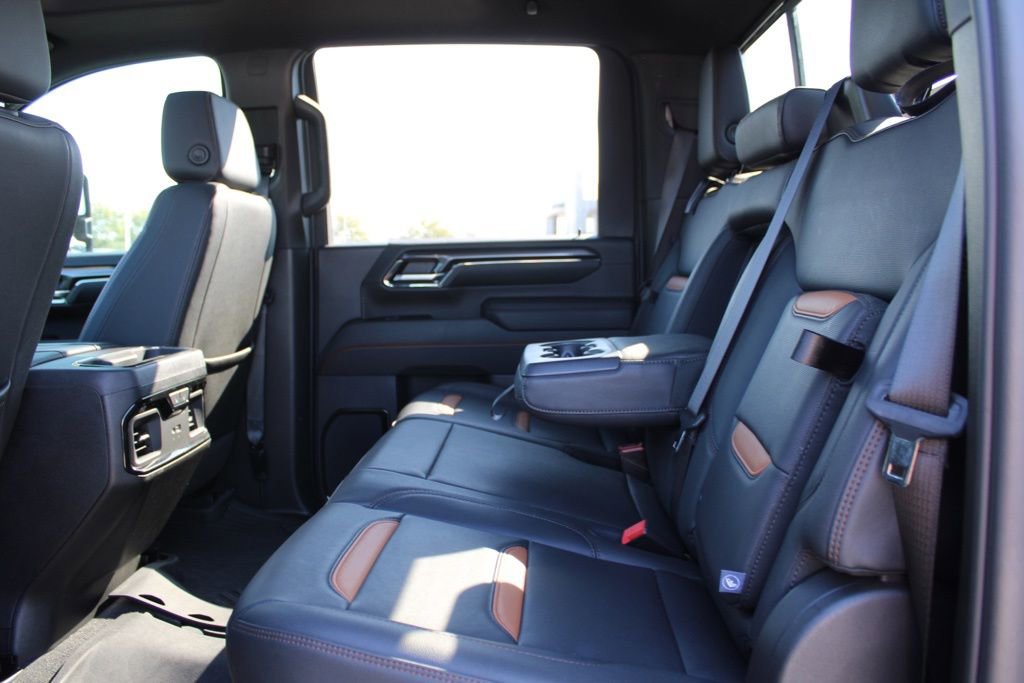 Used 2024 GMC Sierra 2500 AT4 w/ AT4 Premium Plus Package image 25