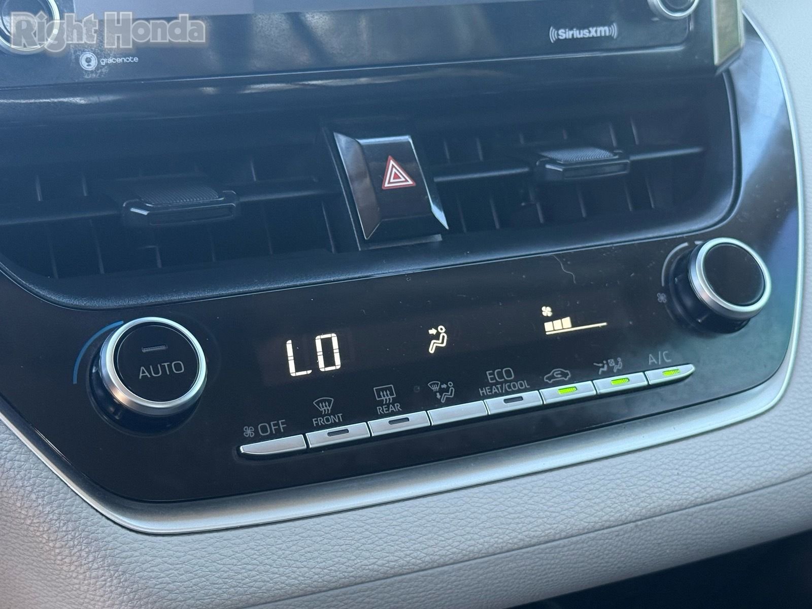 Used 2022 Toyota Corolla LE image 21