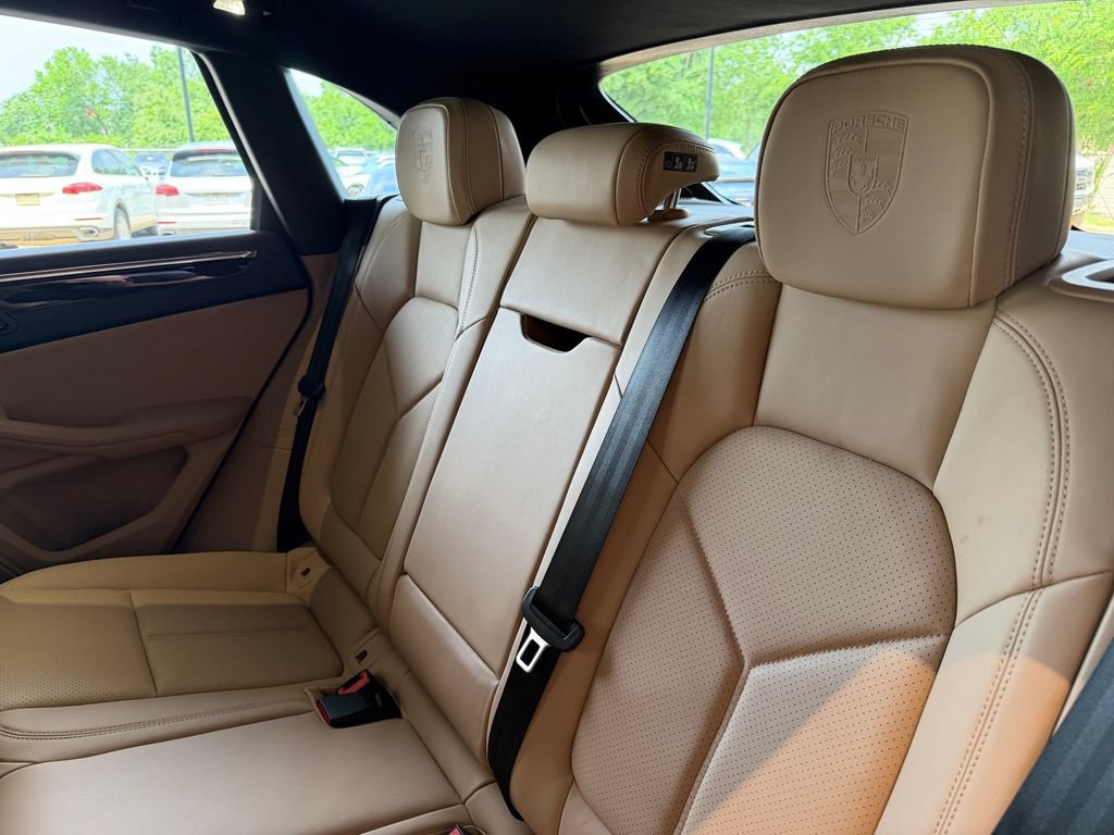 New 2026 Porsche Macan AWD/4WD image 30