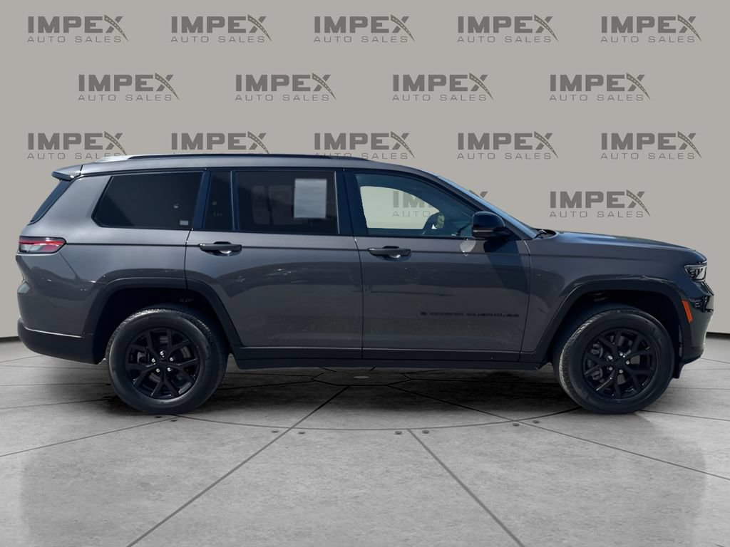 Used 2025 Jeep Grand Cherokee L Laredo AWD/4WD image 6