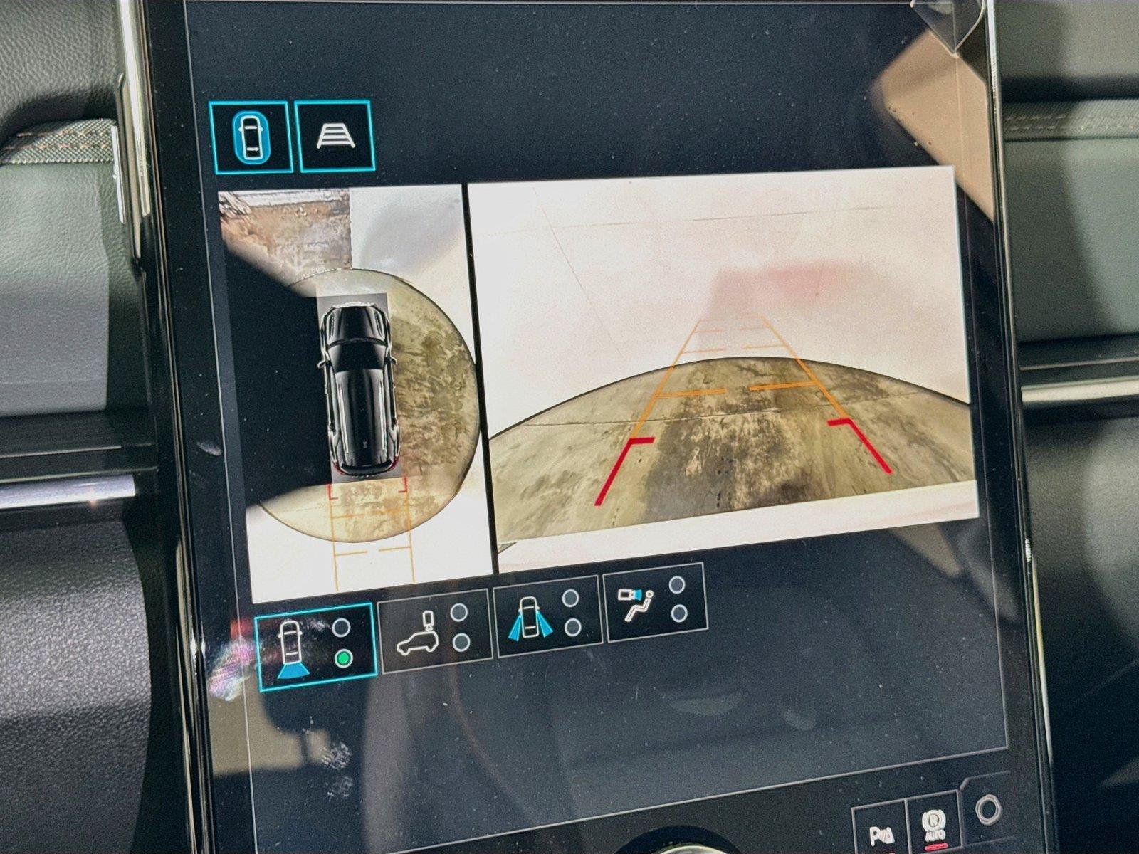 New 2027 GMC Terrain AT4 w/ Technology Package II AWD/4WD image 9