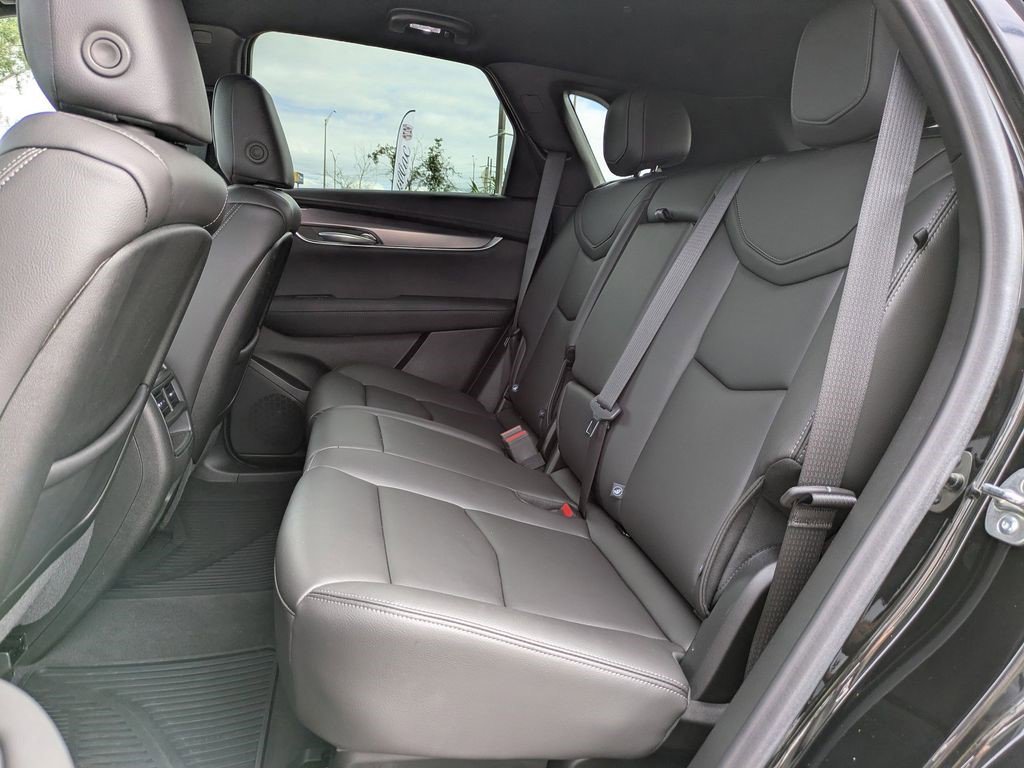 Certified 2025 Cadillac XT5 Luxury image 14