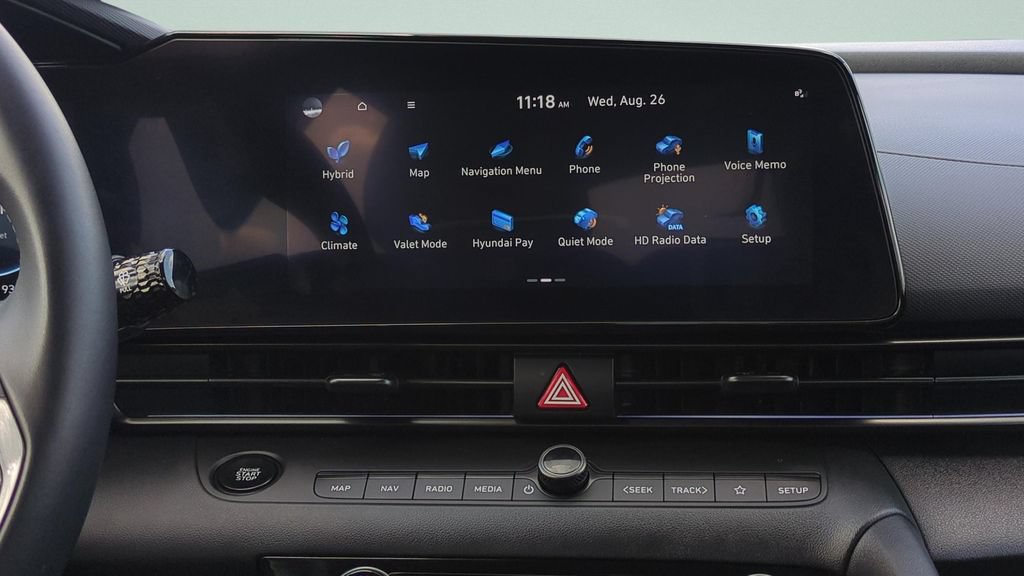 Certified 2025 Hyundai Elantra SEL FWD image 13