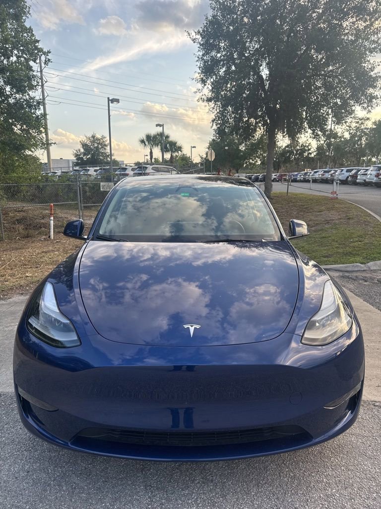 Used 2024 Tesla Model Y Performance AWD/4WD image 3