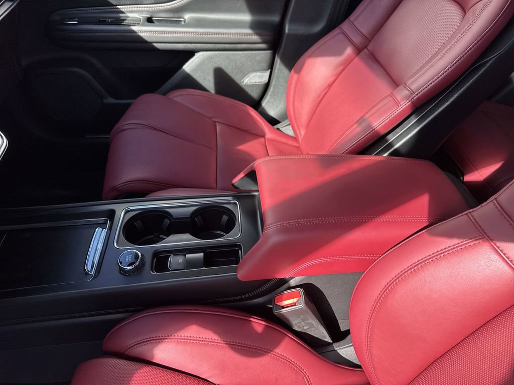 Used 2025 Lincoln Corsair Reserve w/ Equipment Group 202A image 23