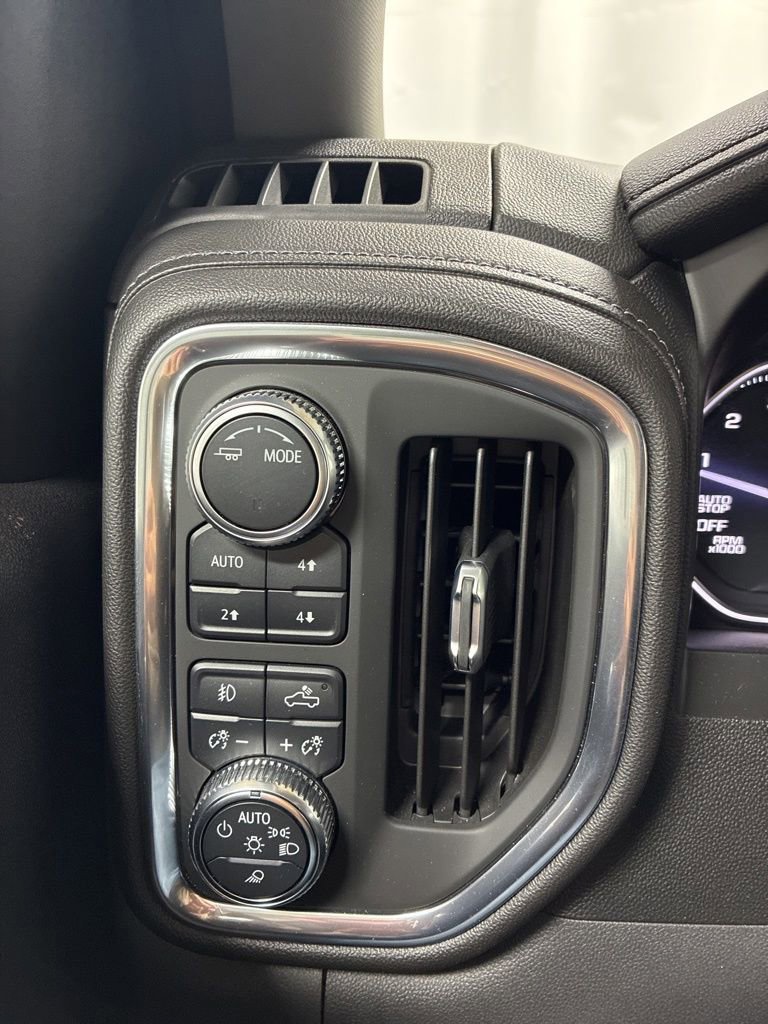 Used 2021 GMC Sierra 1500 SLT w/ SLT Premium Package image 18
