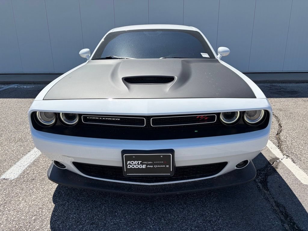 Used 2019 Dodge Challenger R/T RWD image 11