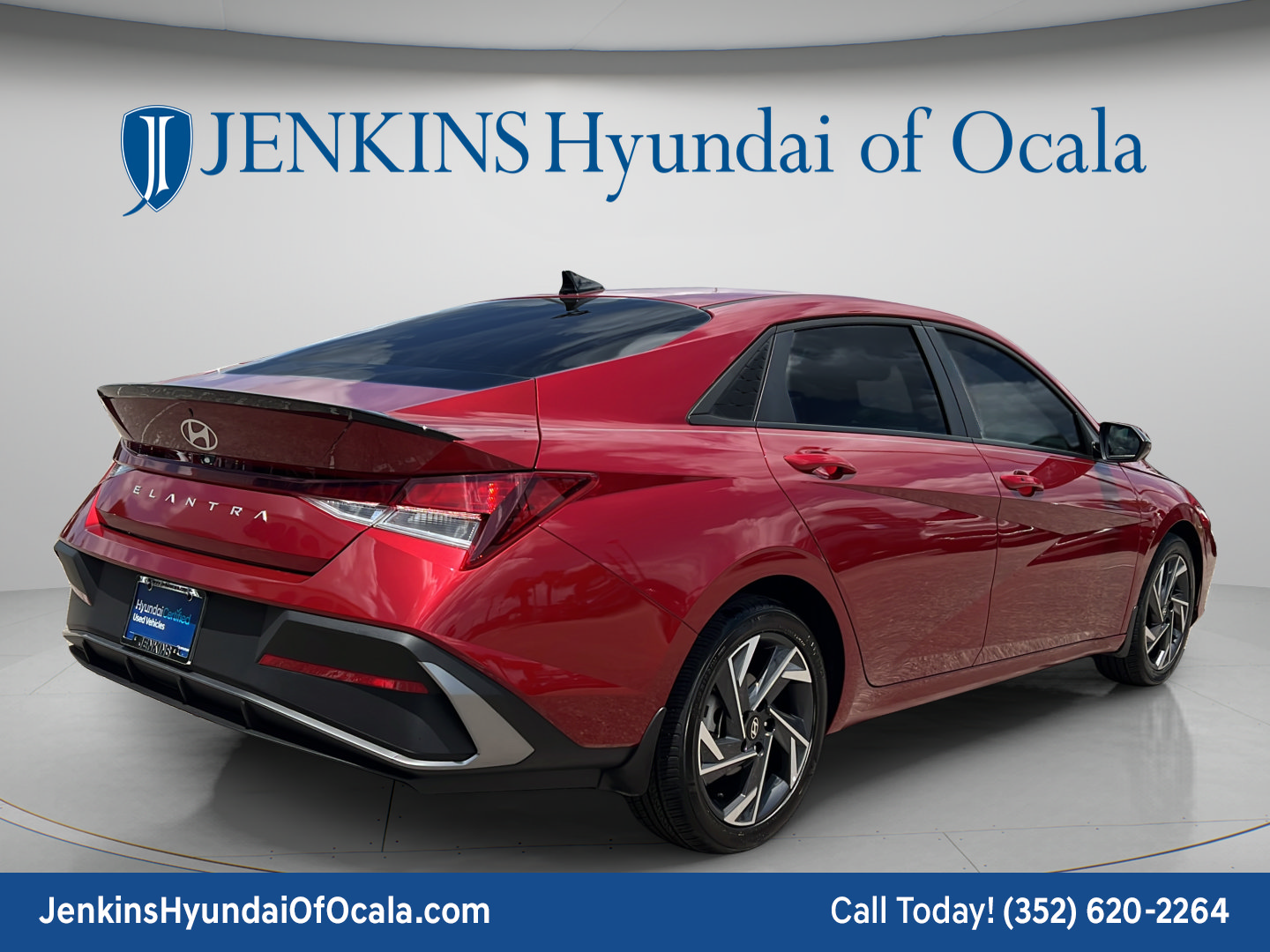 Certified 2025 Hyundai Elantra Sport FWD image 3