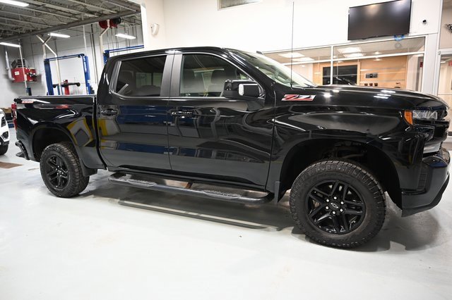 Used 2021 Chevrolet Silverado 1500 LT Trail Boss w/ Convenience Package II image 4