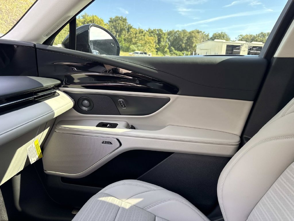 New 2026 Lincoln Nautilus Reserve AWD/4WD image 22