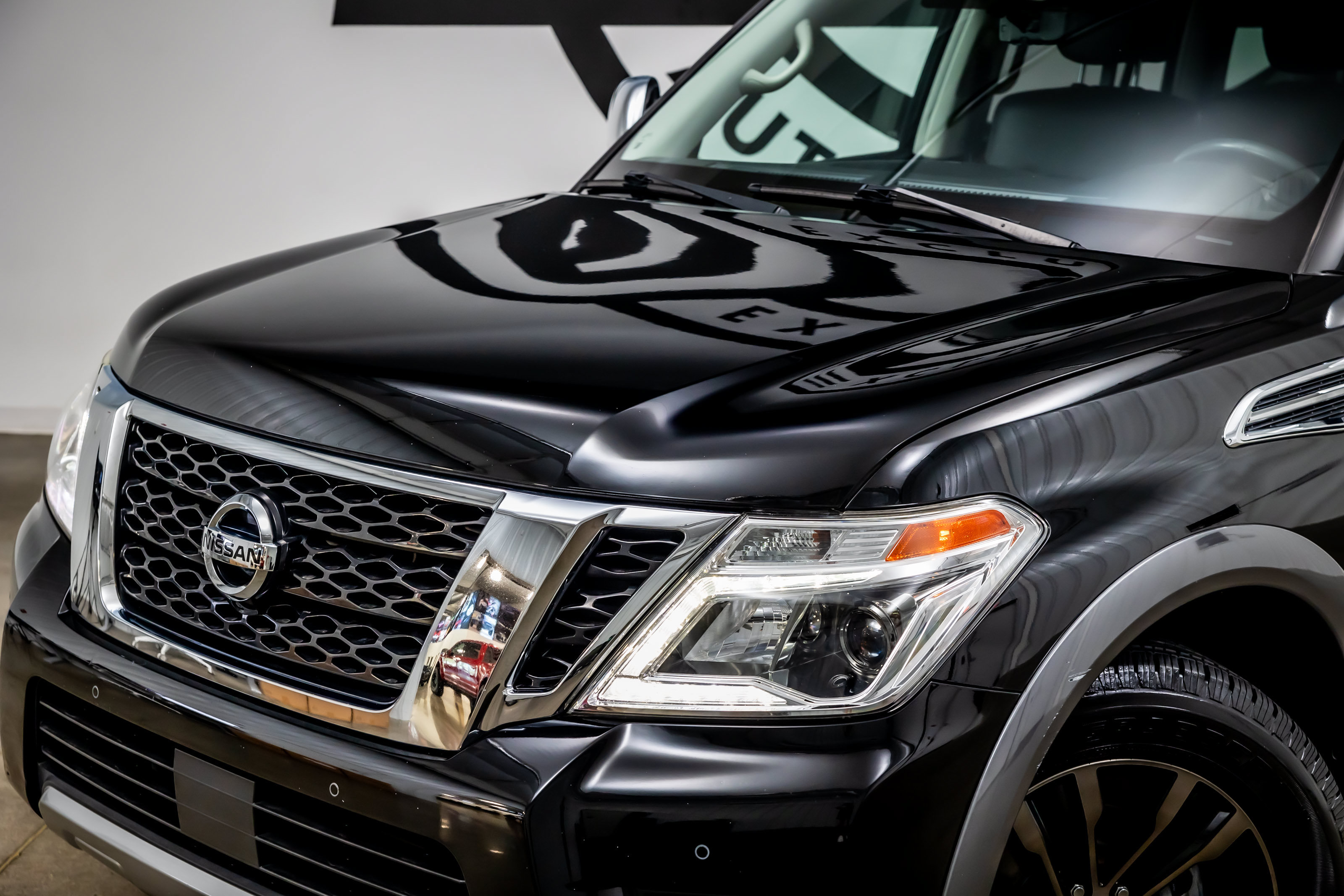 Used 2018 Nissan Armada Platinum w/ Captain Seat Package RWD image 21