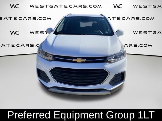 Used 2020 Chevrolet Trax LT FWD image 2