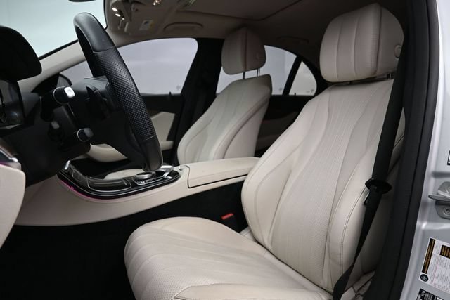 Used 2017 Mercedes-Benz E 300 4MATIC image 13
