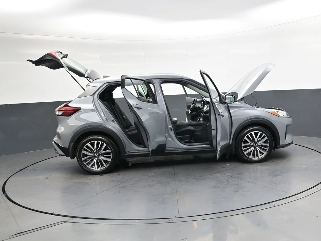 Used 2023 Nissan Kicks SV FWD image 45
