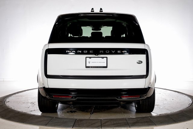 Used 2023 Land Rover Range Rover SE image 4