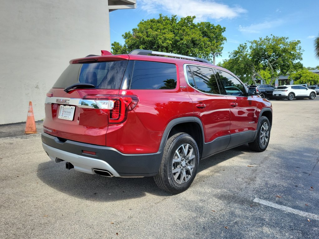Used 2023 GMC Acadia SLE w/ Driver Convenience Package FWD image 8