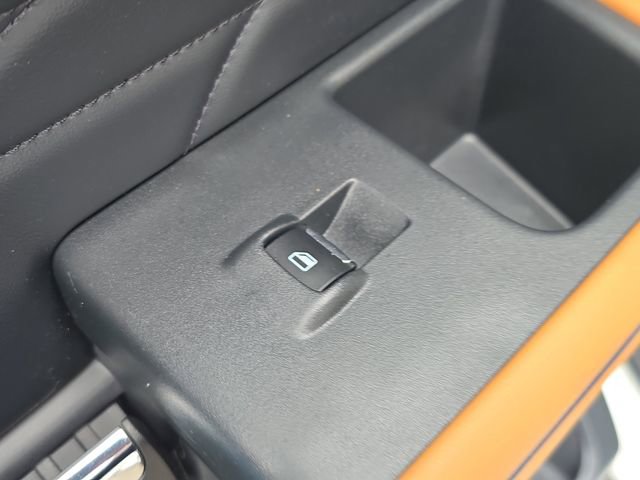 Used 2024 Ford Expedition Platinum image 11