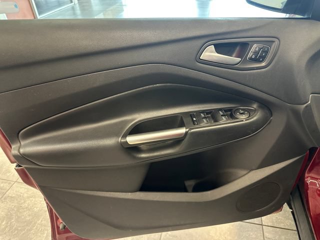 Used 2017 Ford Escape Titanium AWD/4WD image 18