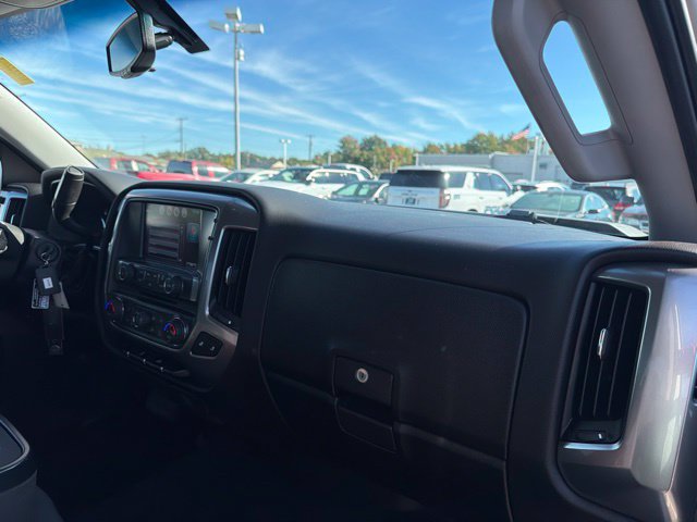 Used 2018 Chevrolet Silverado 1500 LT w/ All Star Edition AWD/4WD image 23